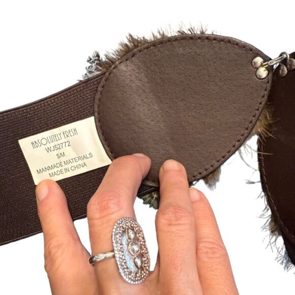 Colorful Peacock Feather Brown Stretchy Belt - Picture 6 of 7